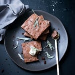 Schokoladenkuchen,-Estragon-HOCH