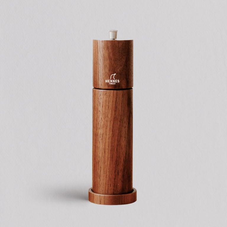 Salzmühle-hochwertig-walnuss