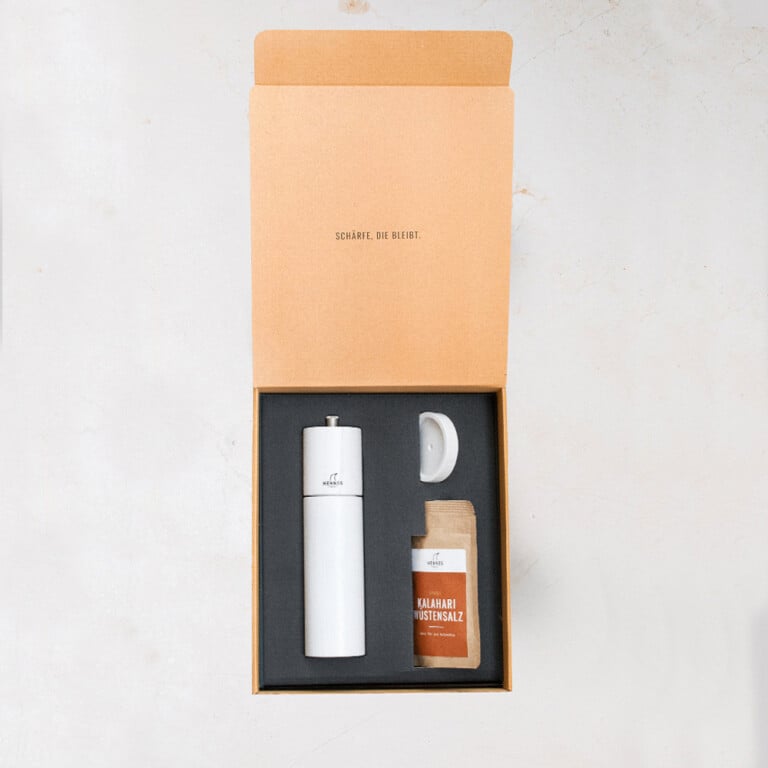 Salzmühlen-hochwertig-weiß-holz