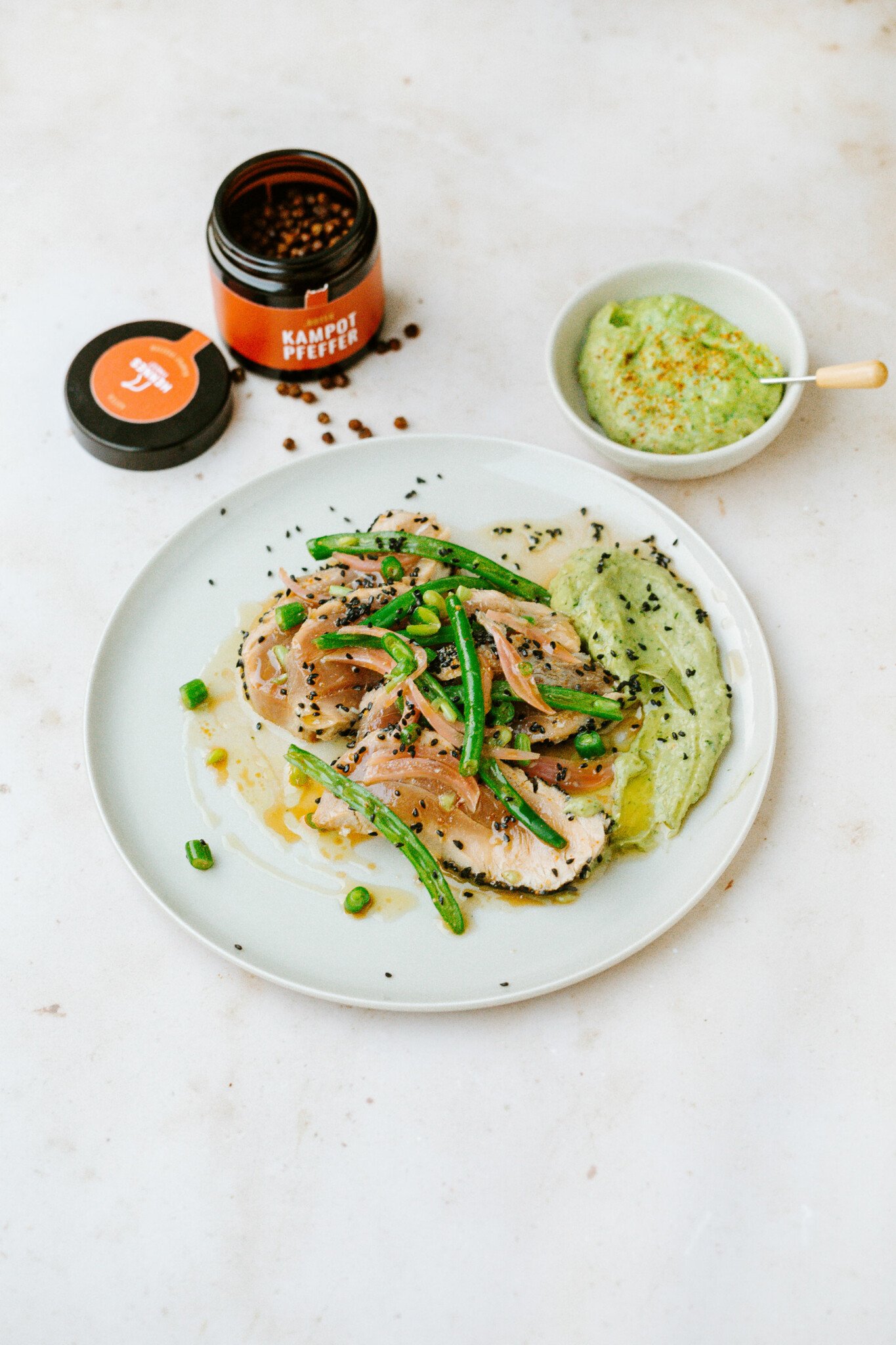 Tuna Tataki Hennes' Finest