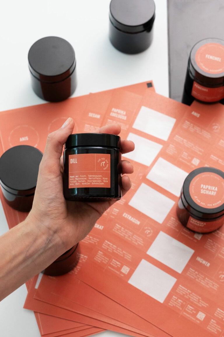 Gewürzetiketten-Hand-koralle-hoch