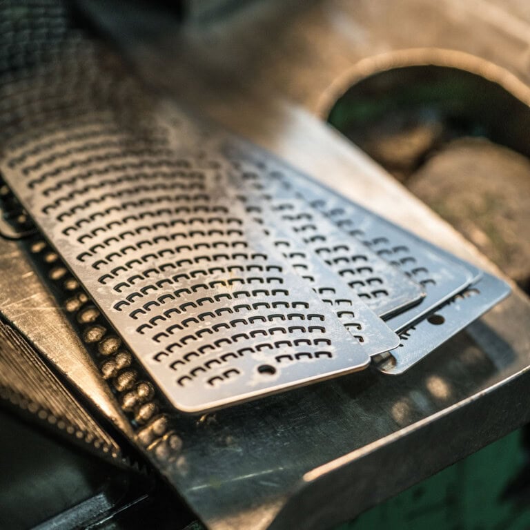 Microplane-Zester-Produktion-1