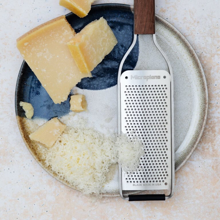 Microplane_Master_43304_Fine_Parmesan