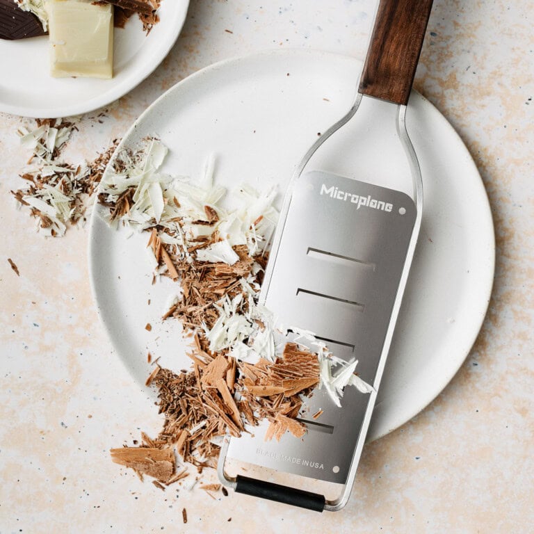 Microplane_Master_43306E_Large Shaver_Chocolate04