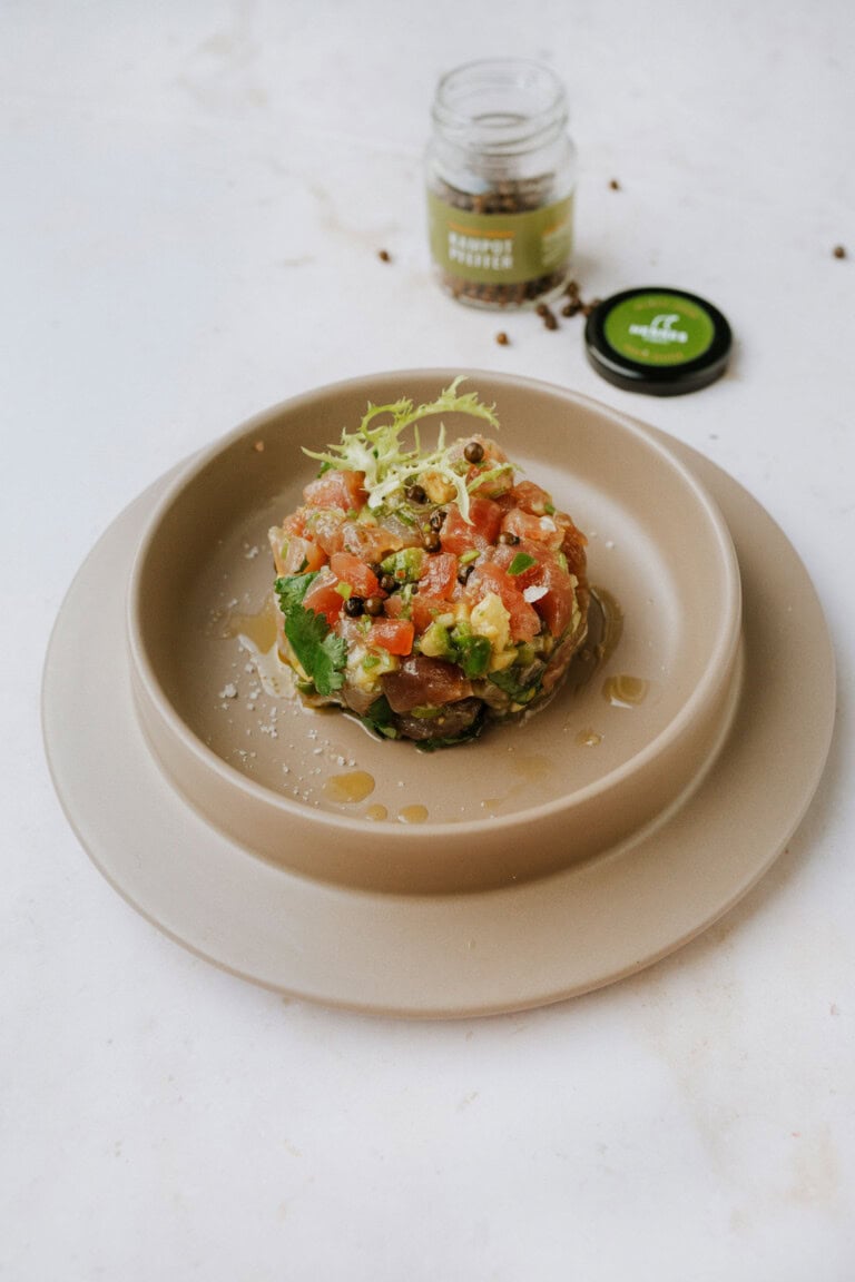 Rezept-Thunfischtatar-Grüner-Pfeffer-HOCH