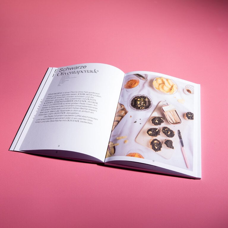 Delikam-Heft-offen-2-Quadrat