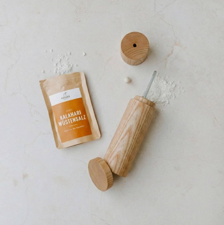 Salzmühle-holz-hochwertig-esche-mit-salz